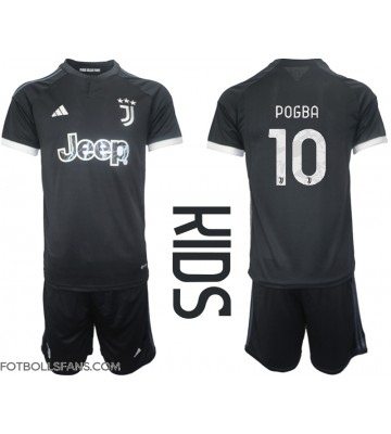 Juventus Paul Pogba #10 Replika Tredje Tröja Barn 2023-24 Kortärmad (+ Korta byxor)